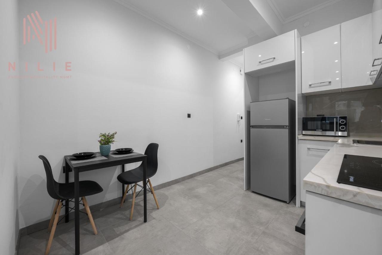 B&W, Nilie Hospitality Mgmt Apartment Солун Екстериор снимка