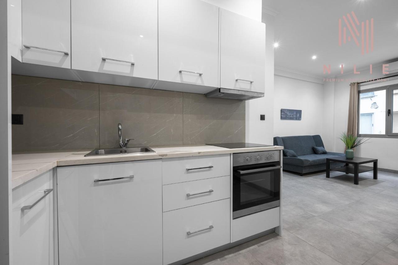 B&W, Nilie Hospitality Mgmt Apartment Солун Екстериор снимка